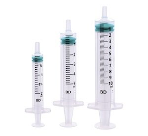 emerald_syringes.jpg.bf67a0a7f2829ed35a0dbfc33b418e29.jpg